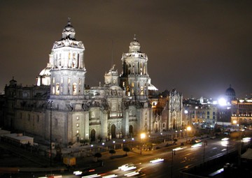 Featured is a birds-eye view by night of Mexico City's National Cathedral. Photo by "Tim & Annette" from Beunos Aires, Argentina.